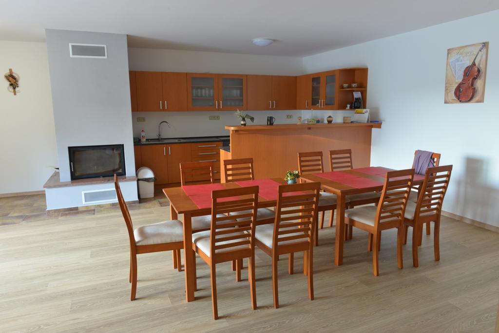 Penzion U Blatce Otel Nové Hrady Dış mekan fotoğraf