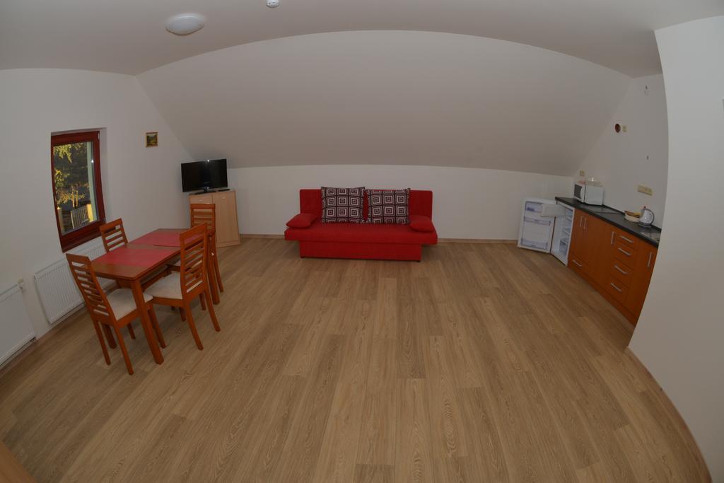 Penzion U Blatce Otel Nové Hrady Oda fotoğraf